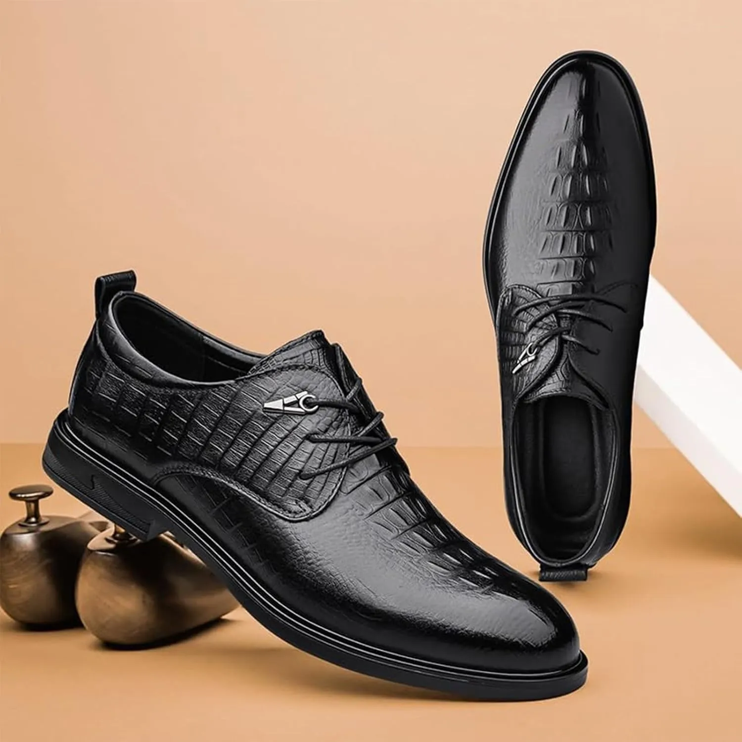 Men's Patent Leather Lace Up Chunky Shoes Comfort Dress Sneakers Men Fashion Business Casual Oxford Shoes Business Breathable Casual Tuxedo Leather Shoes